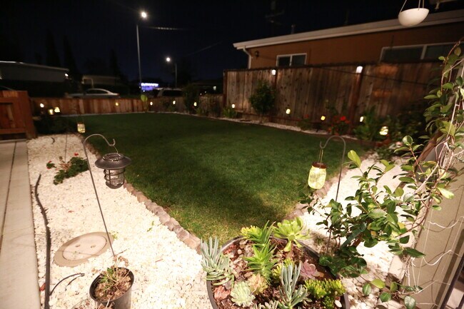 Front Lawn - 42786 Philadelphia Plz