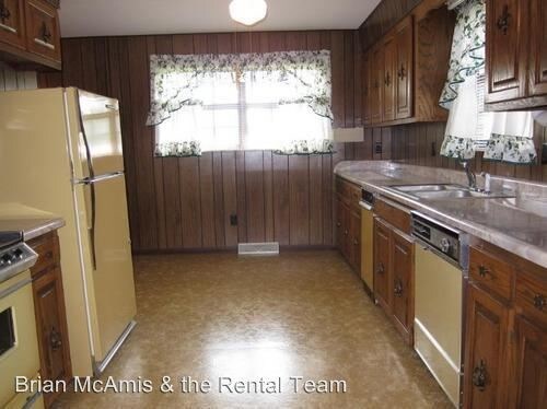 Building Photo - 600 Plainview Heights Cir