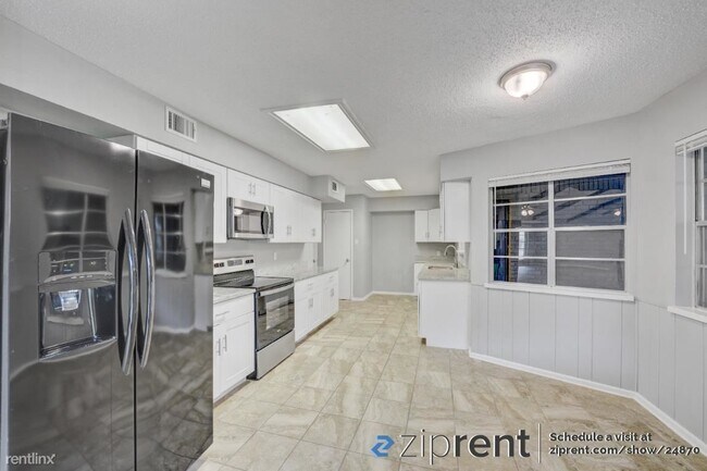 Building Photo - 3 br, 2 bath House - 2330 Blossom Dr, San ...