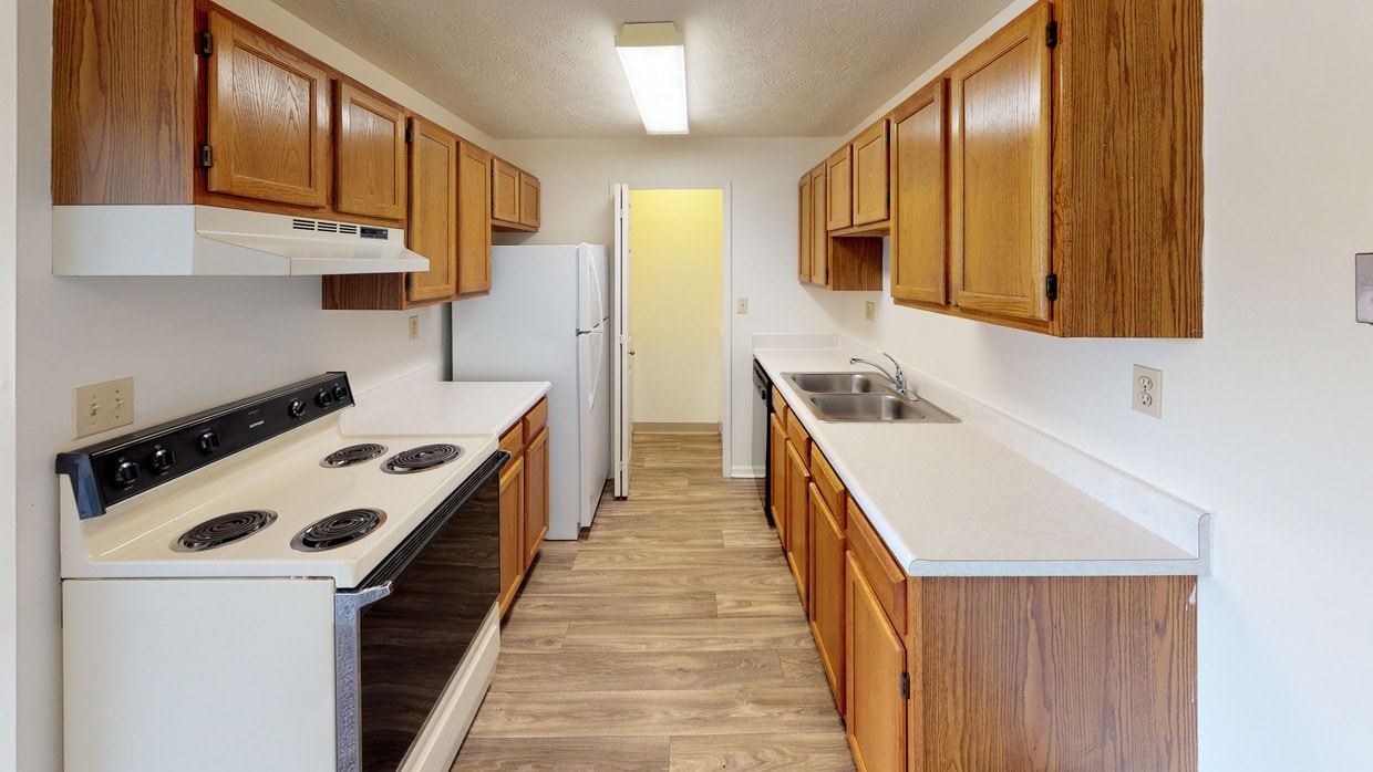 Photo - Ashton Lake Apartments