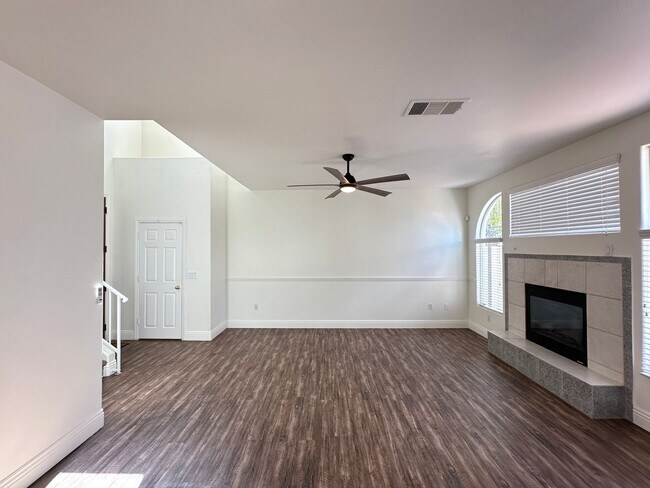 Building Photo - Daysprings 2