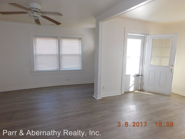 Building Photo - 622 N 21st Ave