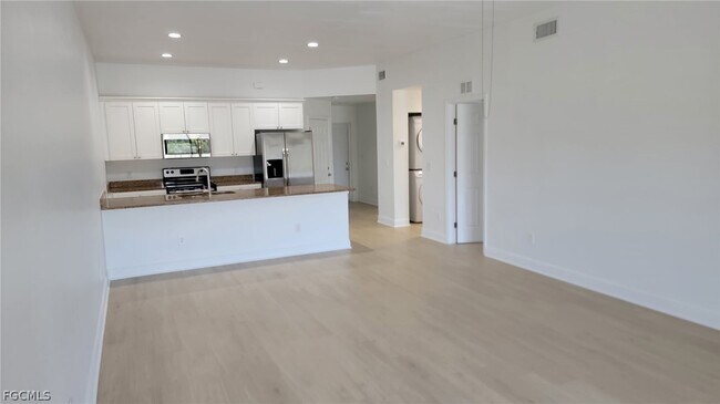 Foto del edificio - 608 SE 13th Terrace