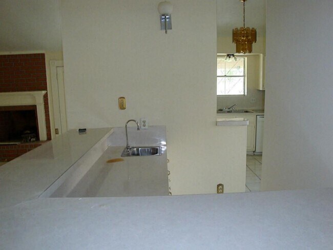 Foto del edificio - 6806 Caddo Lake Ln