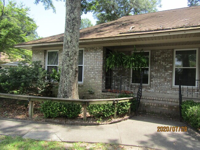 Building Photo - 919 Harbor View Rd