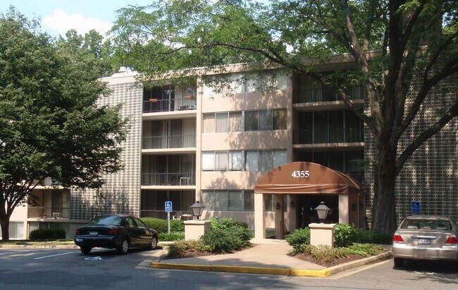 Foto del edificio - 4355 Ivymount Ct