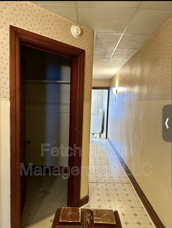 Building Photo - 816 Church St