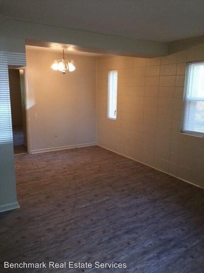 Foto del edificio - 1 br, 1 bath Apartment - 2303 Columbia Ct.