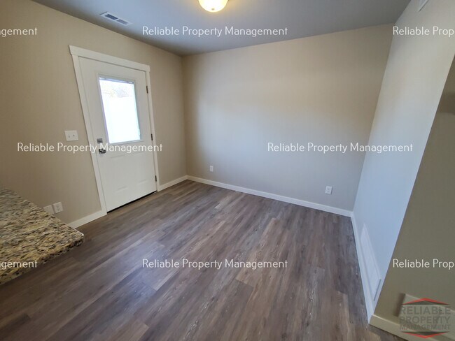 Foto del edificio - 2001 Lawrence Ln