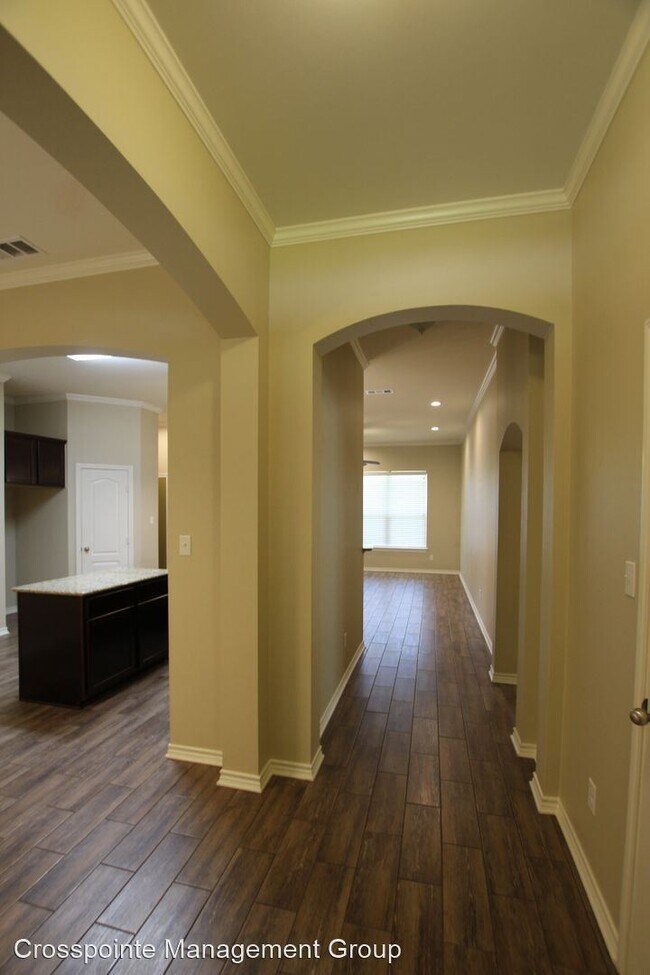 Building Photo - 3 br, 2 bath House - 2124 Haverhill Dr.