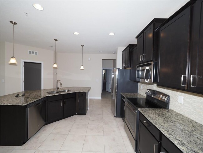 Building Photo - 3215 Oriole Dr