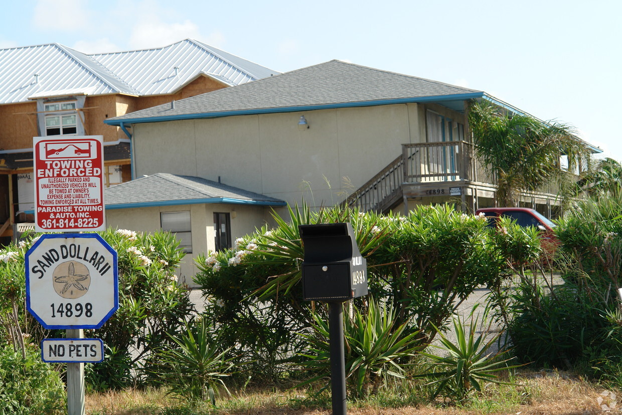 Building Photo - Sand Dollar II