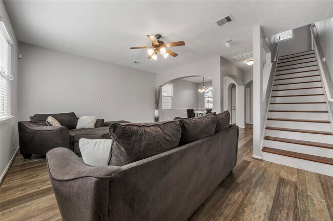 Foto del edificio - 6354 Wilshire Ridge