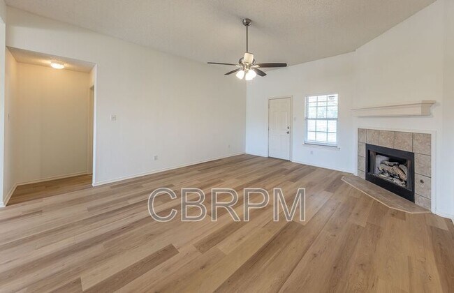 Building Photo - 6305 5th St