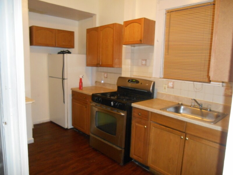 Building Photo - 1031 Bergen Ave