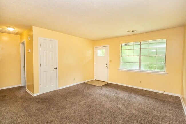 Photo - 3884 Youngstown Rd Townhome