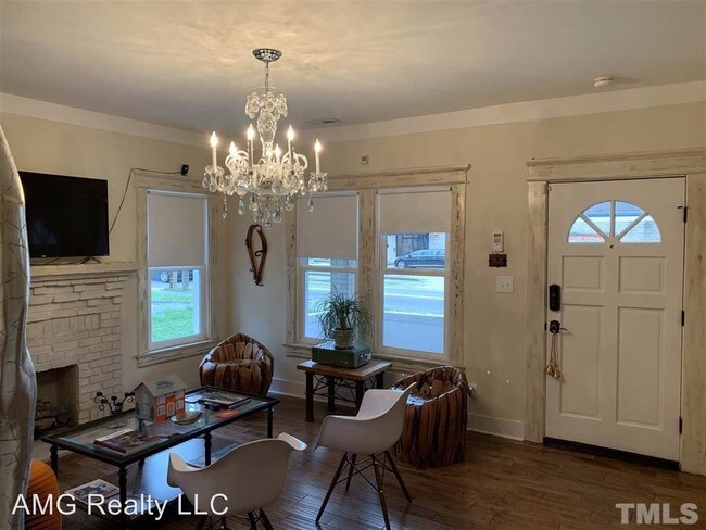 Foto del edificio - 3 br, 2 bath House - 1507 Fayetteville Street