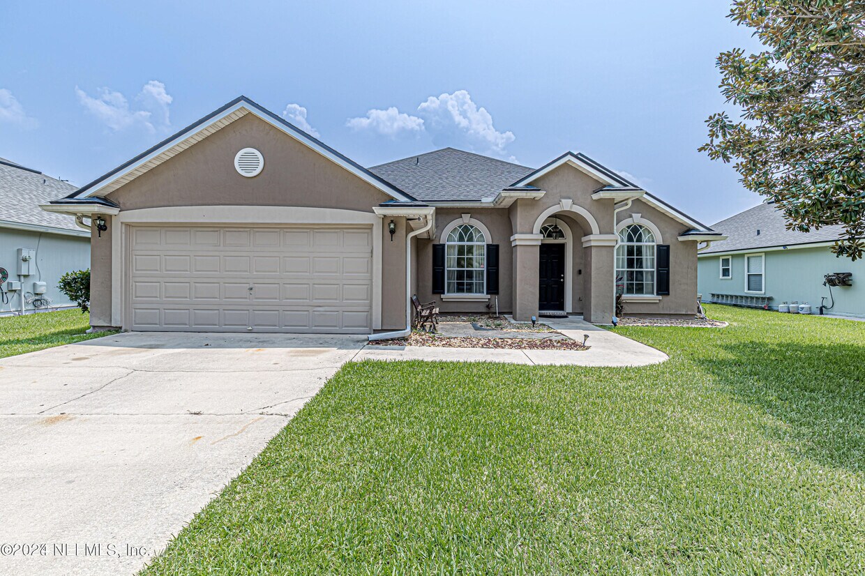 Primary Photo - 1652 Redstone Ct