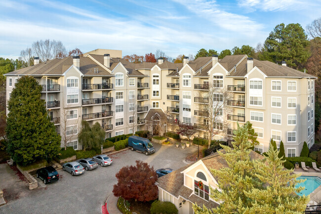 Building Photo - River West Condominiums