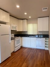 Building Photo - 321 I St