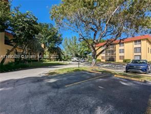 Building Photo - 2 br, 2 bath House - 3490 Foxcroft Rd # B310