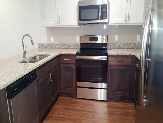 Foto del edificio - 2651 S Juniper St