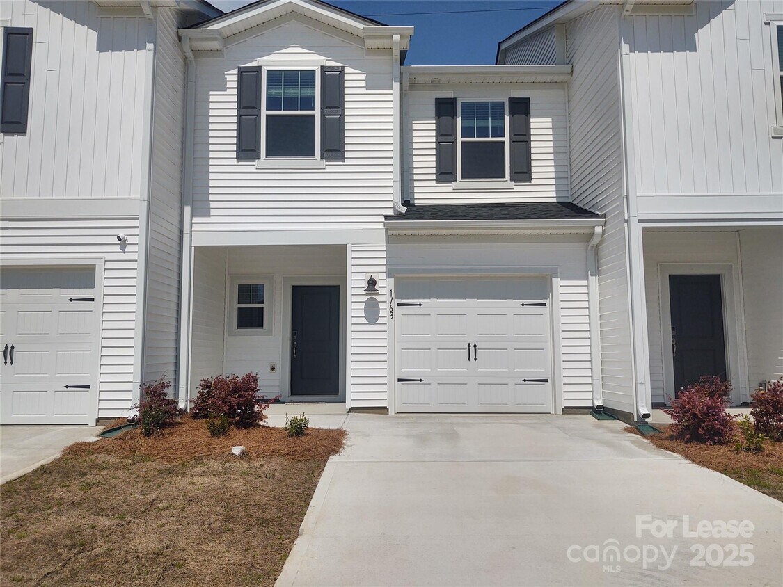 Foto principal - 1763 Old Rivers Rd