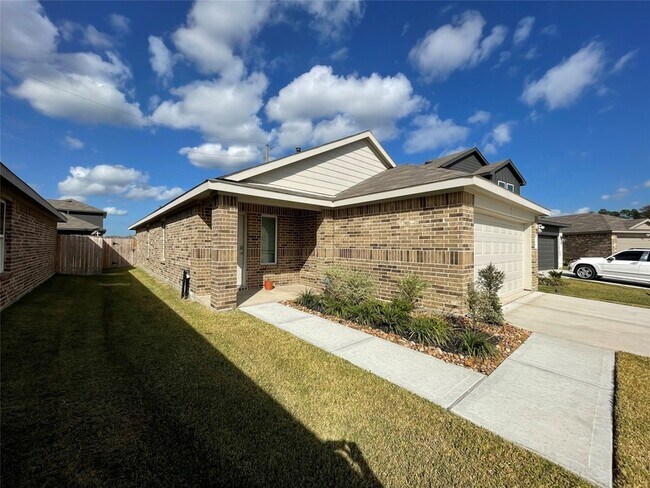 Building Photo - 23811 Desert Brush Ct