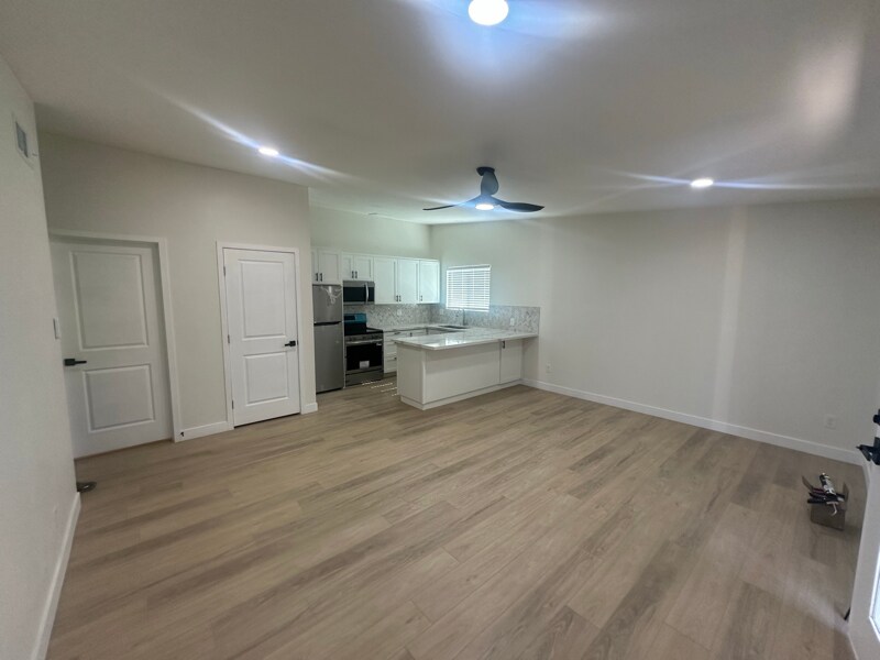 Foto del edificio - 3301 N 66th Pl