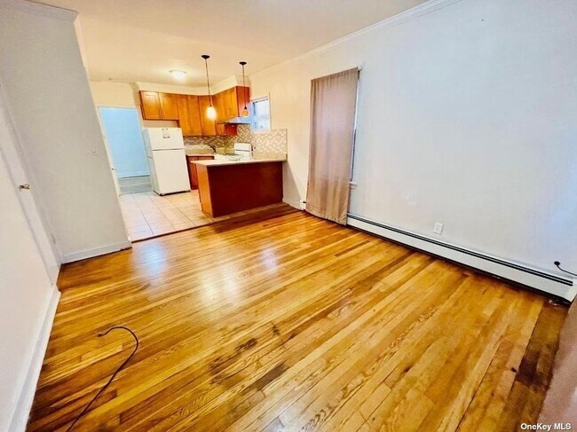 Building Photo - 157-61 25th Dr