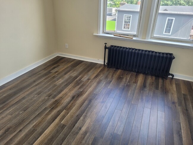 Building Photo - 123 Portland St