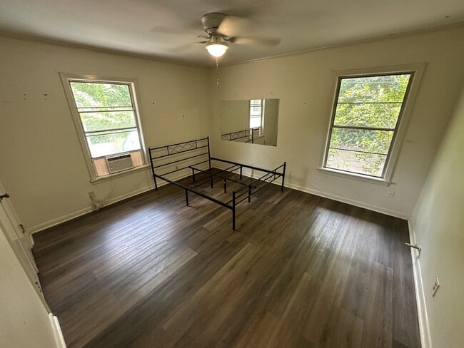 Building Photo - Pecan Units