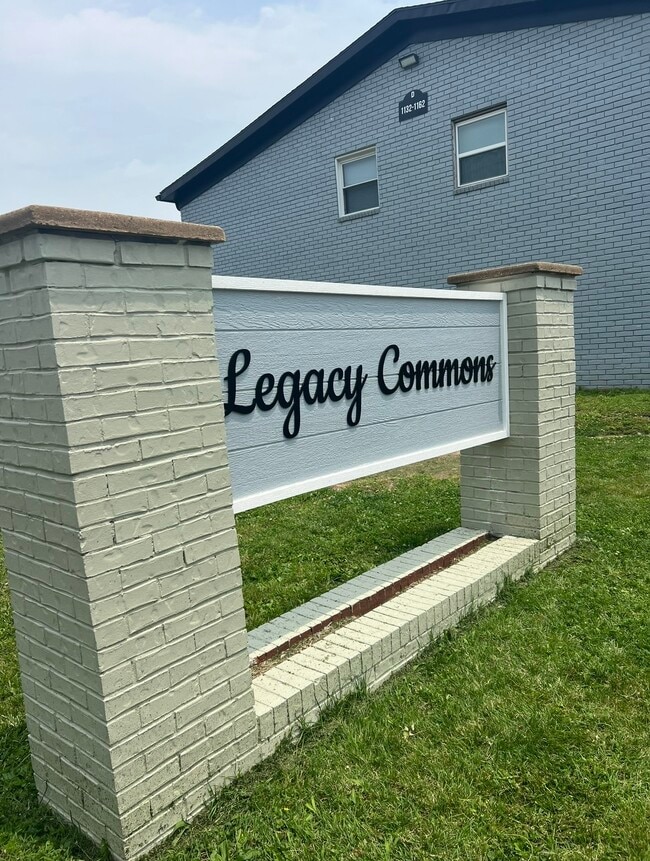 Building Photo - Legacy Commons