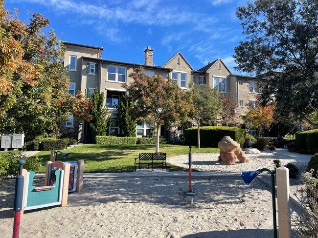 Foto del edificio - 1379 Cattail Ct