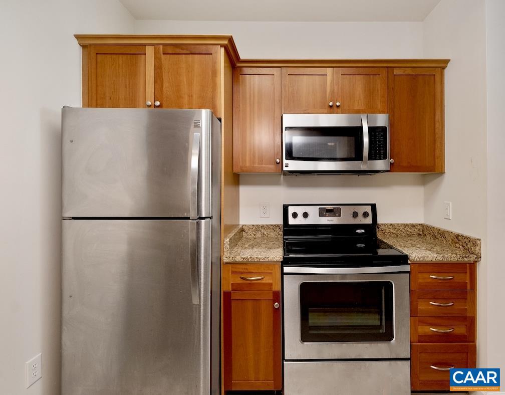 Building Photo - 840 Catalpa Court