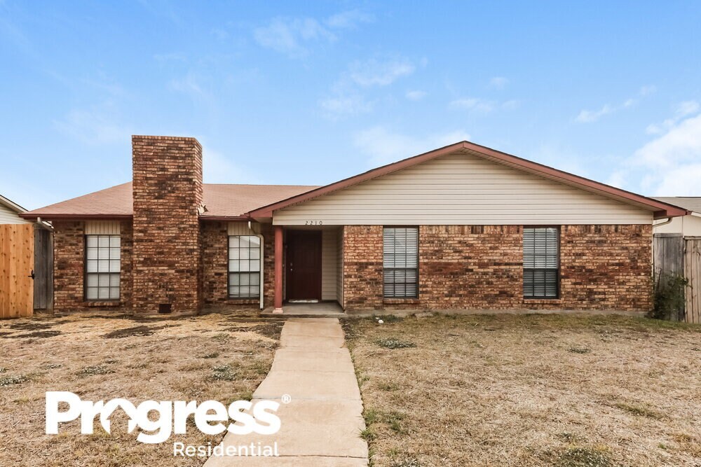 2210 Proctor Dr, Carrollton, TX 75007 House Rental in Carrollton, TX