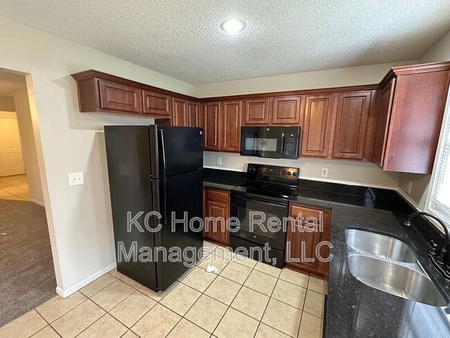 Building Photo - 820 167th Ct