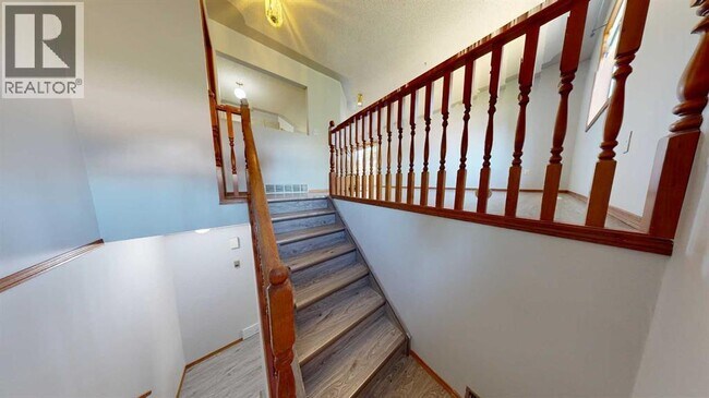 Photo du bâtiment - 9408 100 Ave.