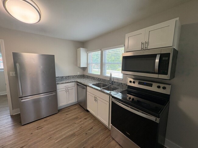 Foto del edificio - Your Next Home Awaits – Spacious Rental in a Convenient Location