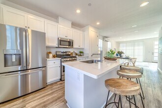 Building Photo - 2175 Kenrick Ln