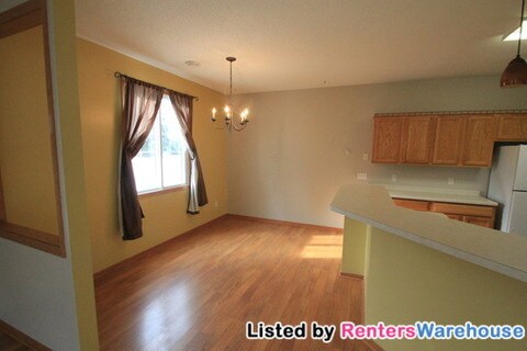Building Photo - 13037 Europa Trail Way N