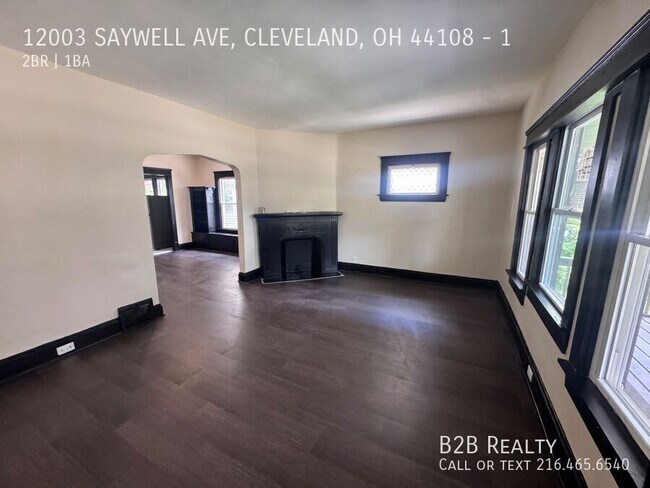 Foto del edificio - 12003 Saywell Ave