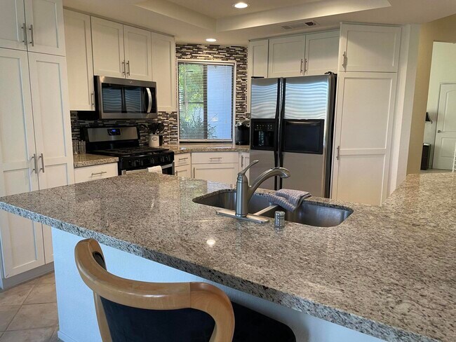 Foto del edificio - 55090 Shoal Creek