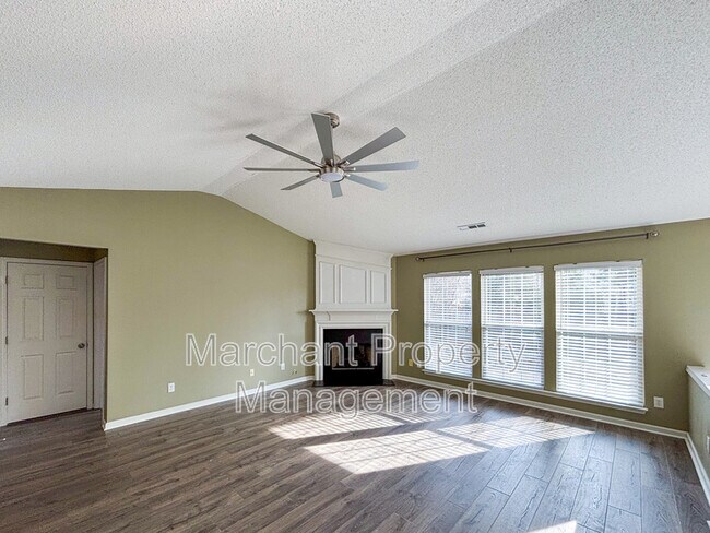 Building Photo - 113 W Okaloosa Way