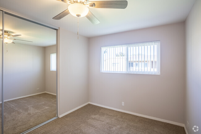 3HAB, 1BA - 1,082 ft² - Town Center Apartments