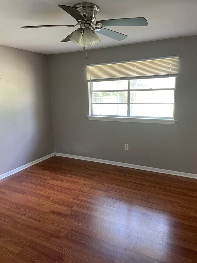 Foto del edificio - CHARMING 3-BEDROOM HOME FOR RENT IN ZACHARY, LA