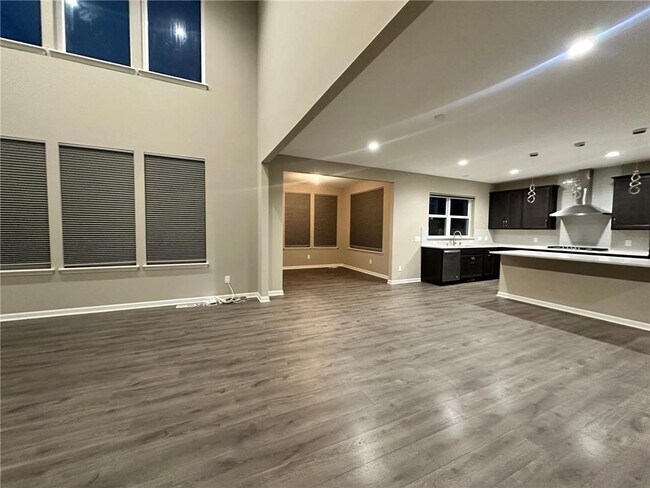 Foto del edificio - 9876 Ambrose Rd