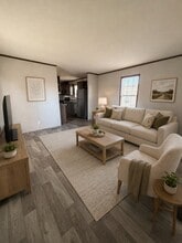 Building Photo - 296 Hunters Rill