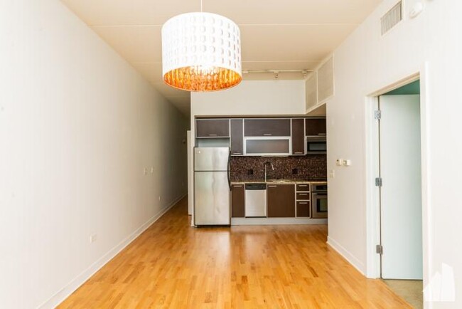 Foto del edificio - 1 bedroom in Chicago IL 60661