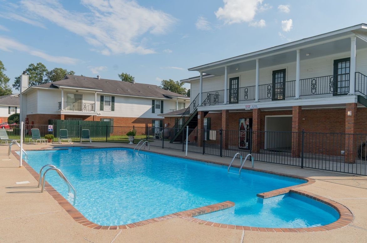 Riverwood Apartments Monroe, LA